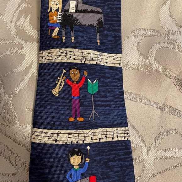 Save the Children collection of 4 neckties - Picture 12 of 16